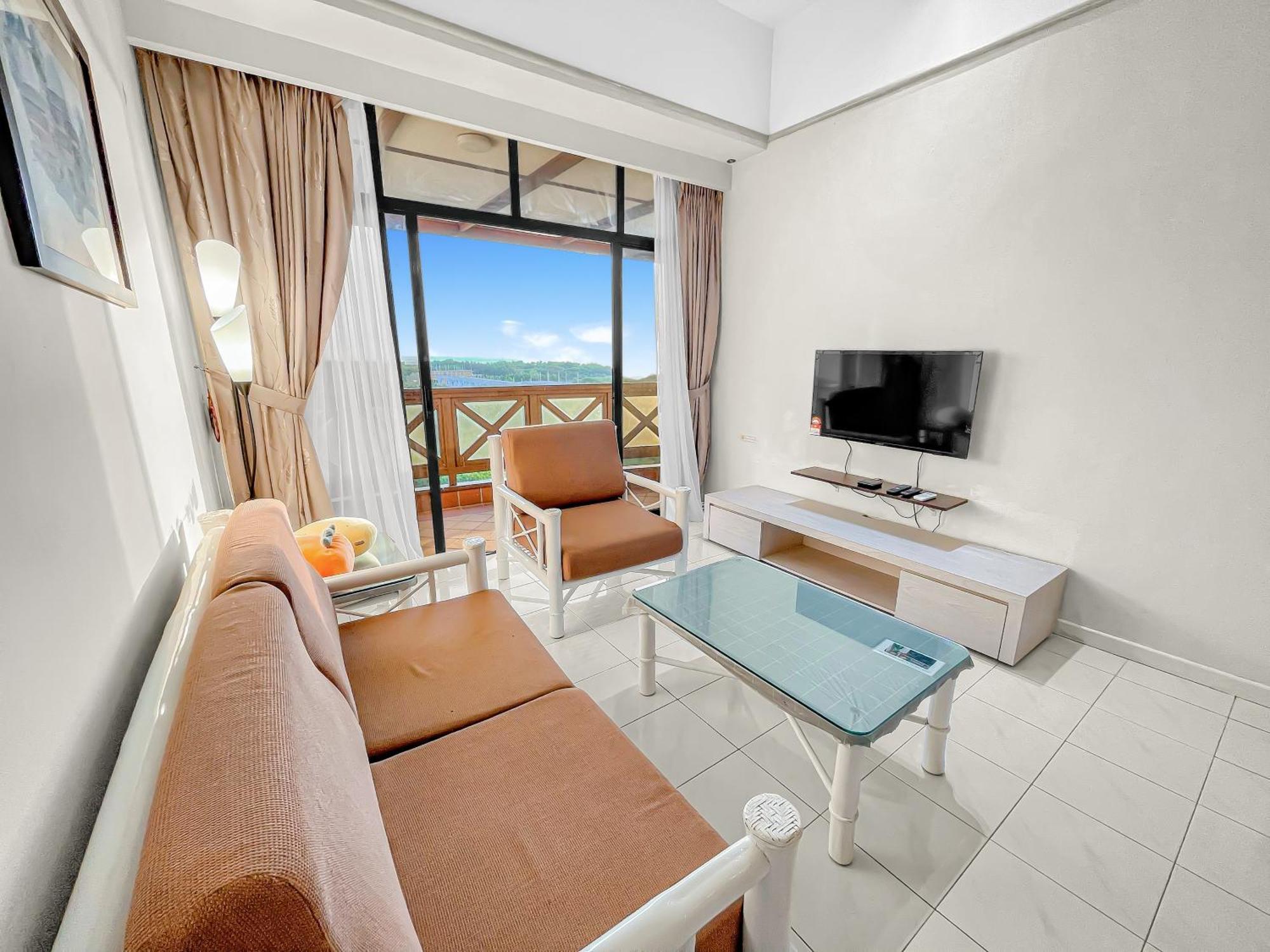 1 Bedroom Apartment, Melaka Cbd Town Center- Hosted By Private Locals Resident, Balcony With City Skyline View Or Seaview, Opposite Malls, Tv Box, 5 Minutes To Jonker Street, Малакка Экстерьер фото