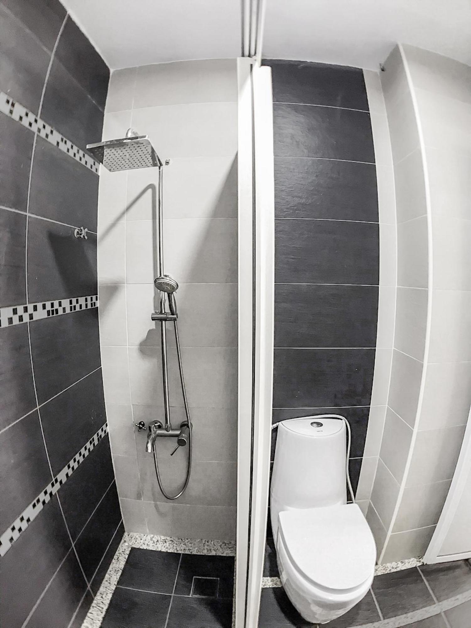 1 Bedroom Apartment, Melaka Cbd Town Center- Hosted By Private Locals Resident, Balcony With City Skyline View Or Seaview, Opposite Malls, Tv Box, 5 Minutes To Jonker Street, Малакка Экстерьер фото